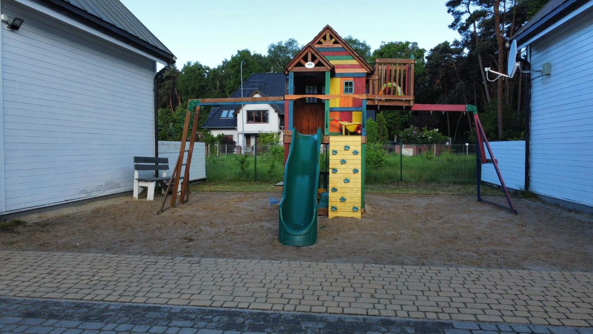 Tuna Dziwnów Exteriör bild
